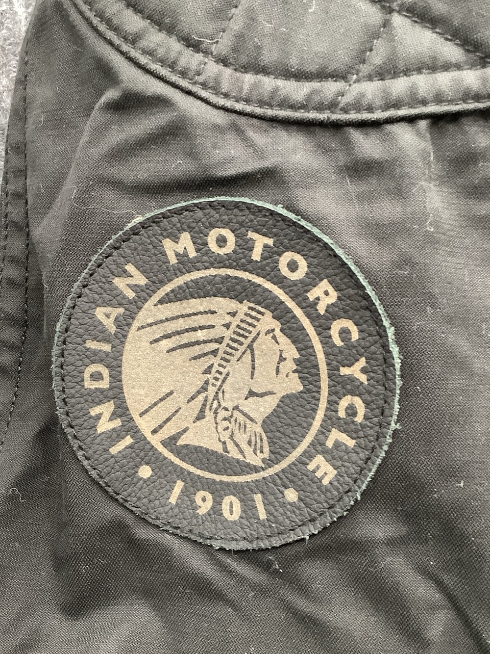 Indian Motorcycle Men’s Black Quilted Riding Jacket Size Large - Picture 2 of 5